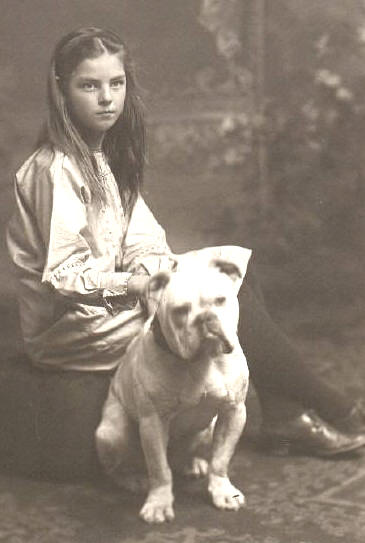 Young girl and her Olde Bulldogge